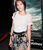 isabellucasfancom_publicappearances_009.jpg