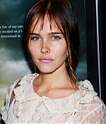 isabellucasfancom_publicappearances_015.jpg