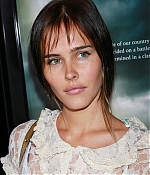 isabellucasfancom_publicappearances_018.jpg