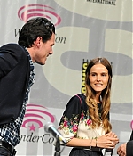 isabellucasfancom_publicappearances_004.jpg