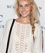 isabellucasfancom_publicappearances_003.jpg