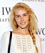 isabellucasfancom_publicappearances_013.jpg