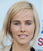 isabellucasfancom_publicappearances_073.jpg