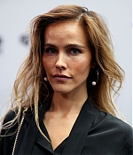 isabellucasfancom_publicappearances_008.jpg