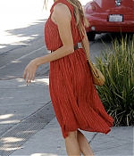 isabellucasfancom_candids_025.jpg