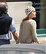 isabellucasfancom_candids_014.jpg