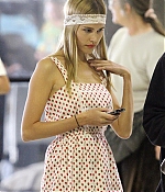 isabellucasfancom_candids_027.jpg