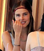 isabellucasfancom_candids_016.jpg