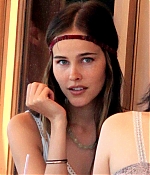 isabellucasfancom_candids_022.jpg