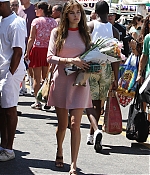 isabellucasfancom_candids_008.jpg