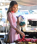 isabellucasfancom_candids_048.jpg