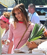 isabellucasfancom_candids_061.jpg