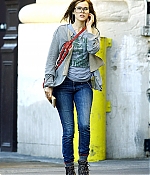 isabellucasfancom_candids_012.jpg