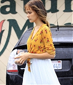 isabellucasfancom_candids_037.jpg