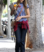 isabellucasfancom_candids_027.jpg