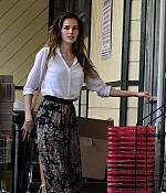 isabellucasfancom_candids_034.jpg