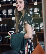 isabellucasfancom_candids_001.jpg