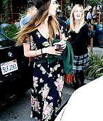 isabellucasfancom_candids_023.jpg