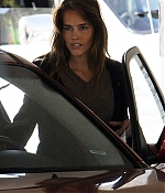 isabellucasfancom_candids_002.jpg