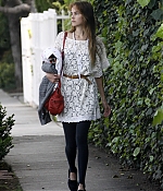 isabellucasfancom_candids_008.jpg