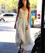 isabellucasfancom_candids_035.jpg