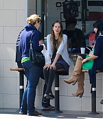 isabellucasfancom_candids_003.jpg