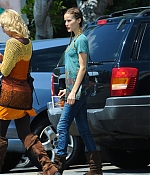 isabellucasfancom_candids_005.jpg