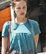 isabellucasfancom_candids_020.jpg