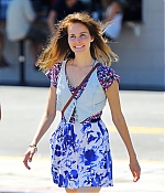 isabellucasfancom_candids_001.jpg