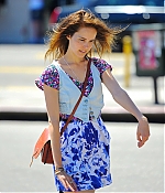 isabellucasfancom_candids_038.jpg