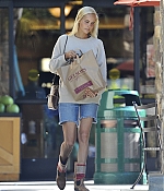 isabellucasfancom_candids_034.jpg