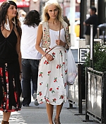 isabellucasfancom_candids_007.jpg