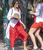 isabellucasfancom_candids_005.jpg