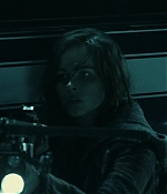 isabellucasfancom_daybreakers_screencaps_0056.jpg