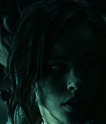 isabellucasfancom_daybreakers_screencaps_0067.jpg