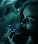 isabellucasfancom_daybreakers_screencaps_0074.jpg