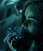 isabellucasfancom_daybreakers_screencaps_0075.jpg