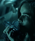 isabellucasfancom_daybreakers_screencaps_0076.jpg