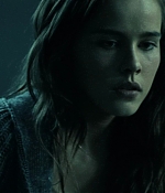 isabellucasfancom_daybreakers_screencaps_0101.jpg