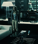 isabellucasfancom_daybreakers_screencaps_0105.jpg