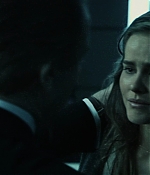 isabellucasfancom_daybreakers_screencaps_0131.jpg