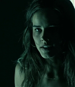 isabellucasfancom_daybreakers_screencaps_0166.jpg