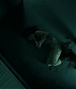 isabellucasfancom_daybreakers_screencaps_0197.jpg