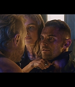 isabellucasfancom_theosirischild_241.jpg