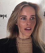 isabellucasfancom_065.jpg