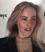 isabellucasfancom_069.jpg