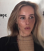 isabellucasfancom_091.jpg