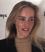 isabellucasfancom_203.jpg