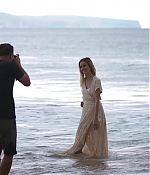 isabellucasfancom_photoshootsbts_080.jpg