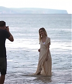 isabellucasfancom_photoshootsbts_081.jpg